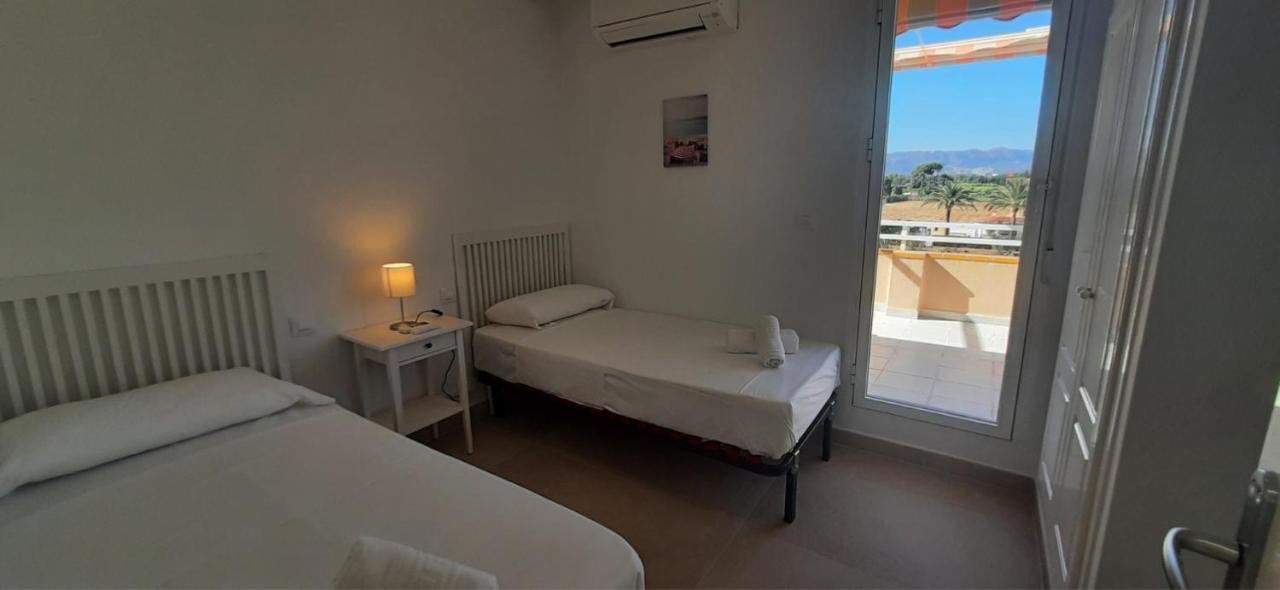 Atico En Urb Bahia De Denia De Vacaciones Mar Por Medio Apartment Bagian luar foto
